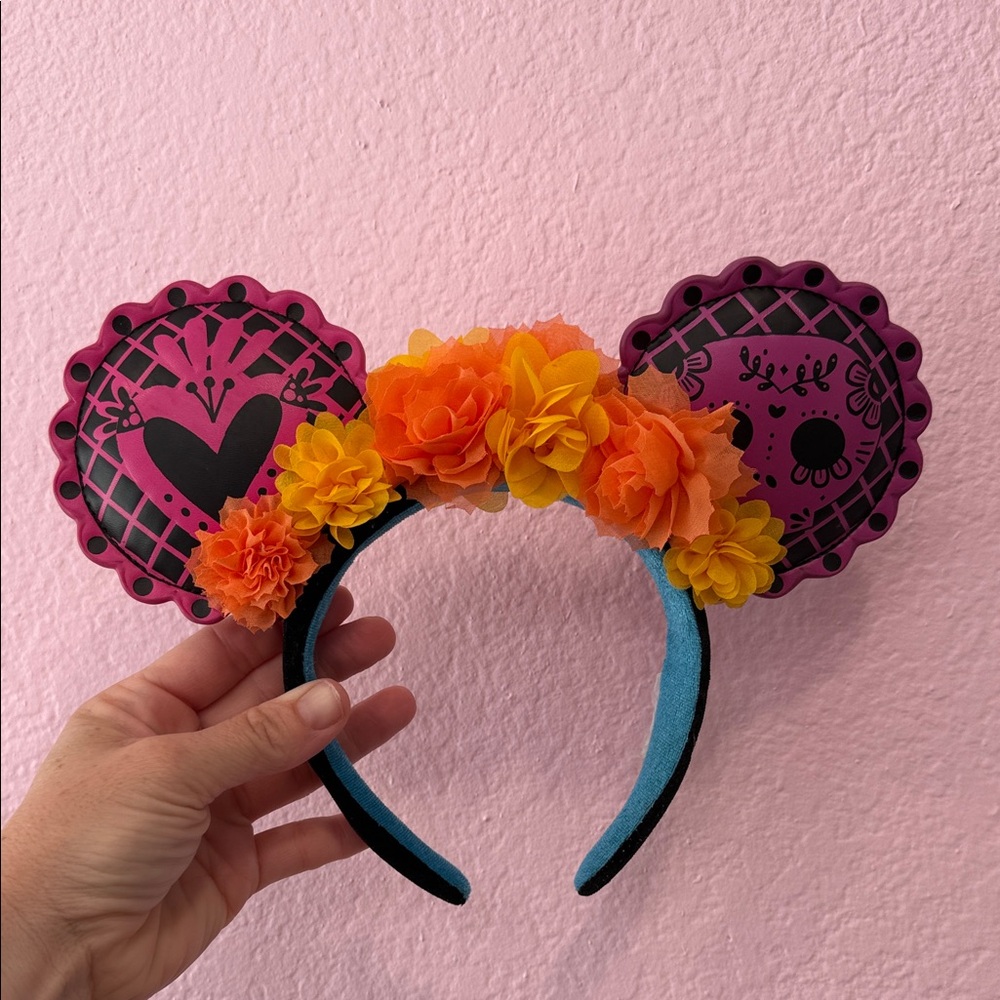 Day of the dead ears